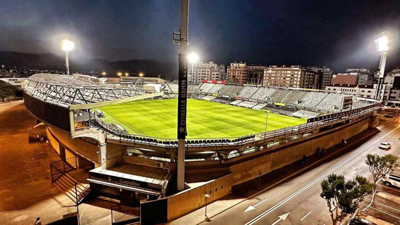 Estadio SkyFi Castalia