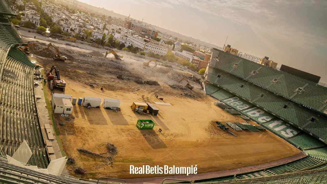 Construction of Estadio Benito Villamar&iacute;n