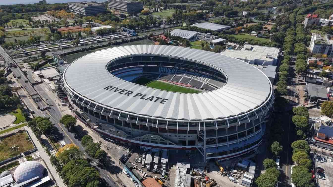 This is how a roofed Monumental in Buenos Aires could look