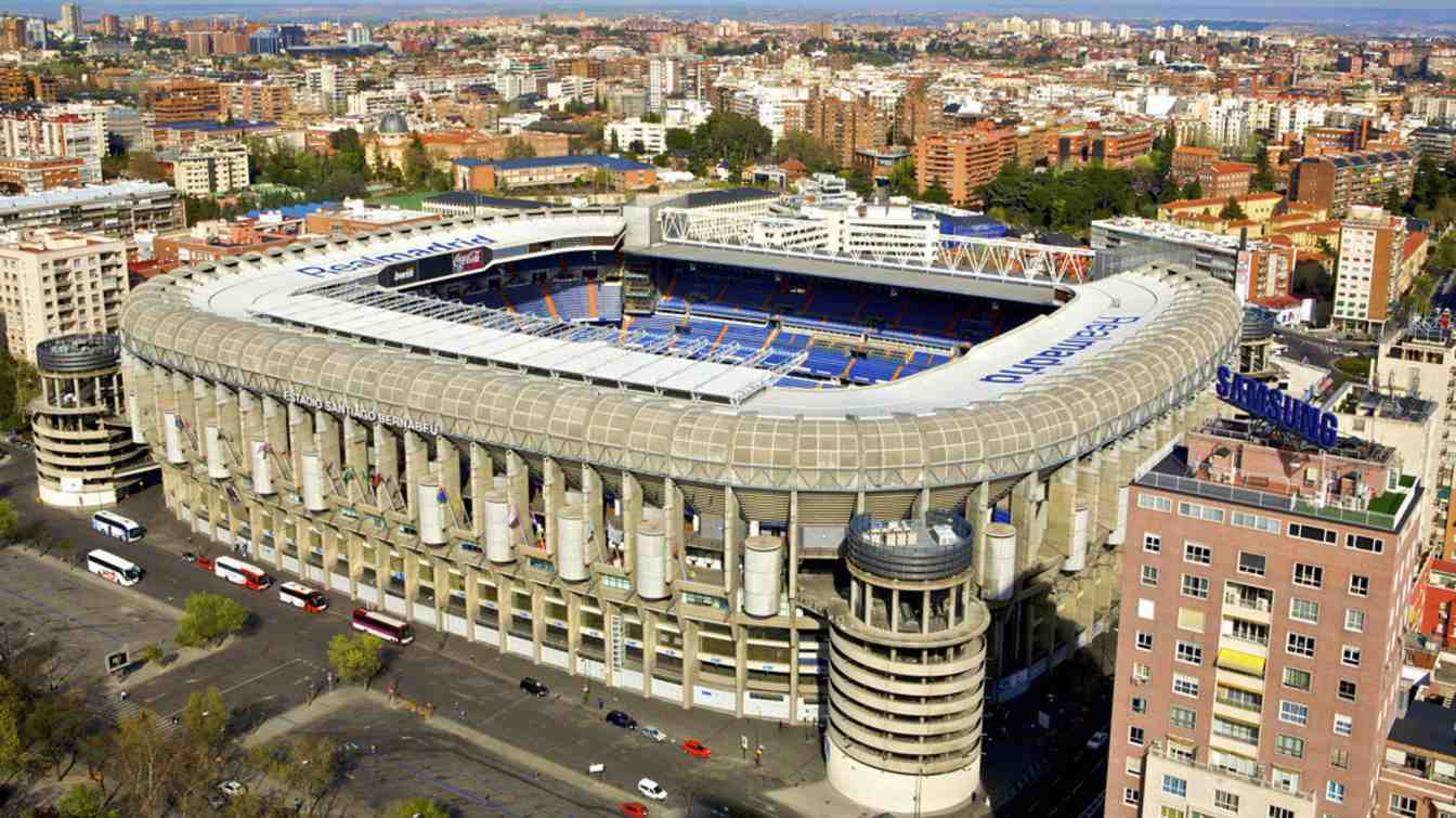Just before work began, the Santiago Bernab&eacute;u&rsquo;s capacity was 81,044 seats.