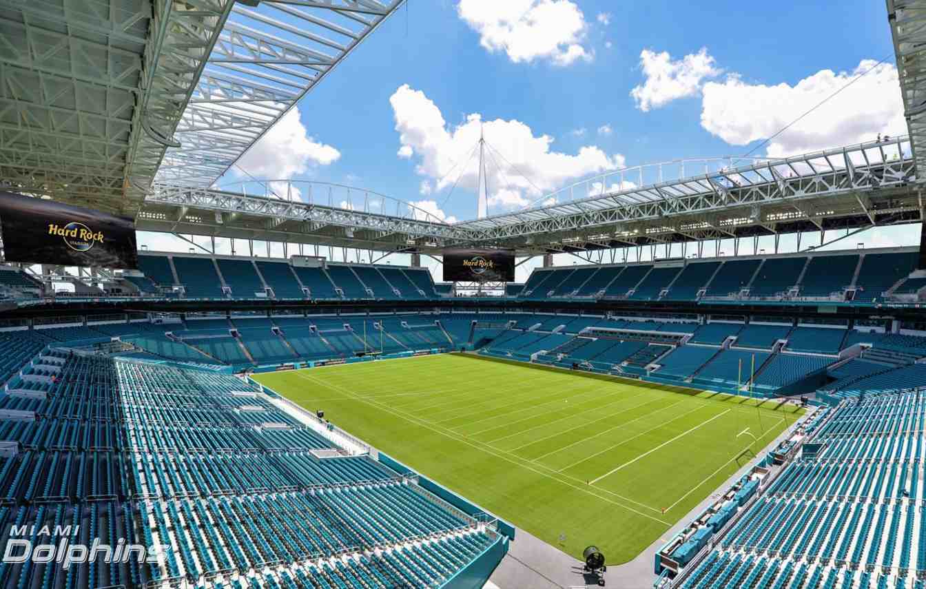 Hard Rock Stadium (Dolphins Stadium) 