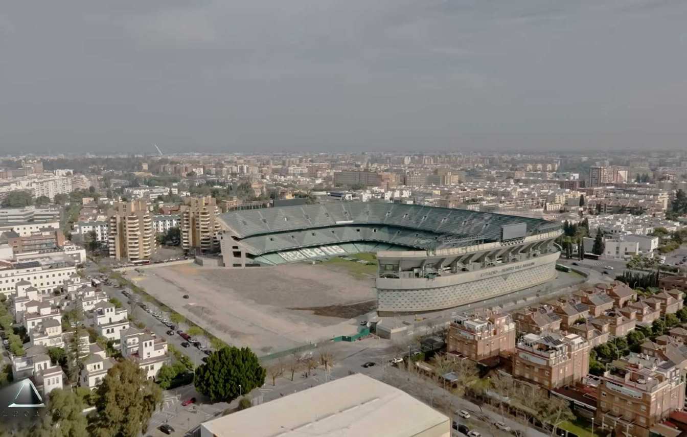 The redevelopment of Benito Villamar&iacute;n has entered the groundwork phase, including the construction of a retaining wall and foundation preparation.