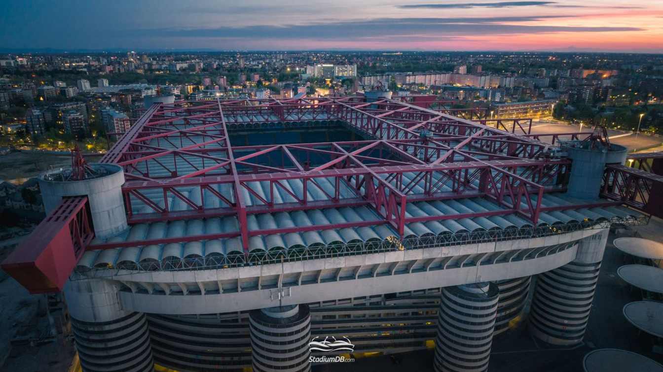 Fratelli d&rsquo;Italia has called for the cancellation of the San Siro sale and demanded the resignation of Milan&rsquo;s mayor amid an ongoing investigation.