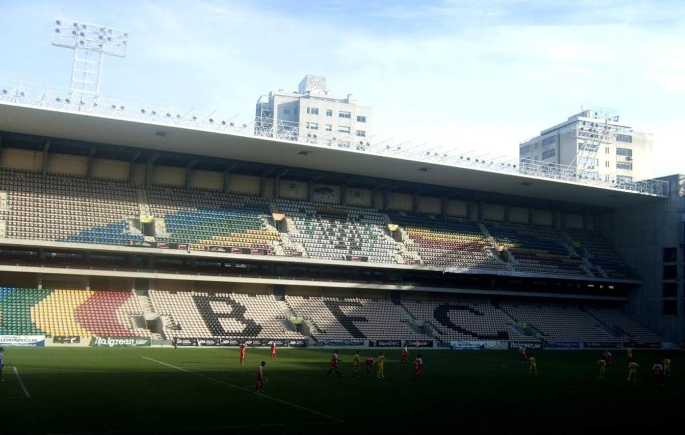 The auction of Est&aacute;dio do Bessa, valued at &euro;31 million, is a key step in the restructuring of Boavista FC, with its future still uncertain.