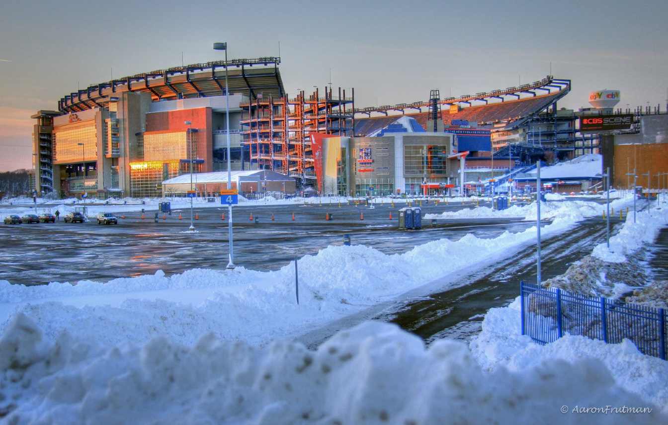 The dispute over Gillette Stadium centers on who should cover the rising cost of securing major events: the operator of a private stadium or the local government.